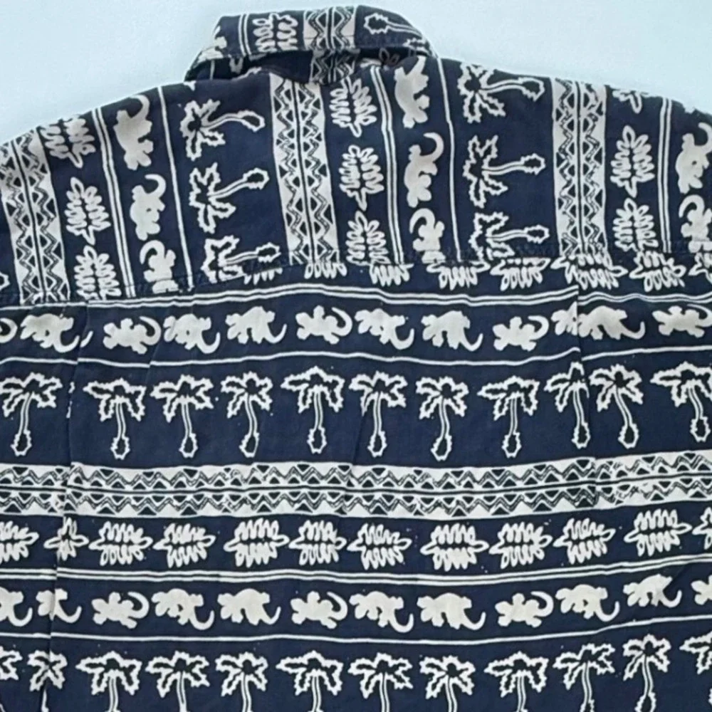 Back East Santa Barbara Mens Large Rayon Tribal Palm Tree Gecko ButtonDown Shirt